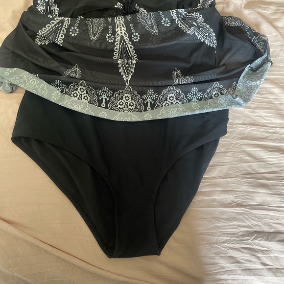 One Piece Swim Suit - Picture 3 of 3